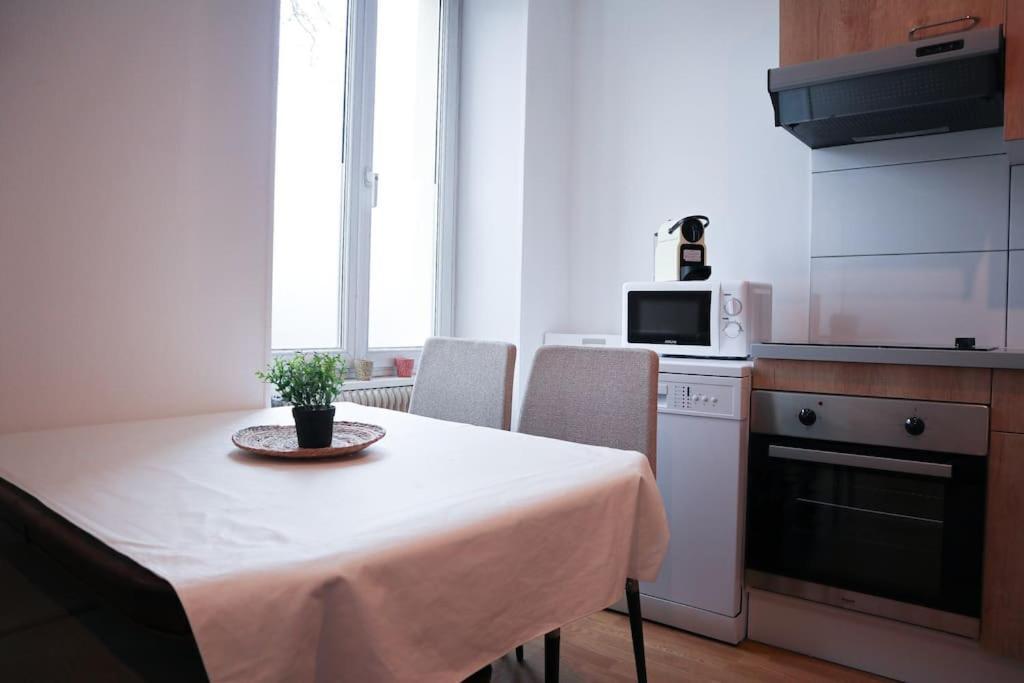 Appartement Entier, Proche Tram-Train Et Commodites, Parking Gratuit Mulhouse Exterior foto